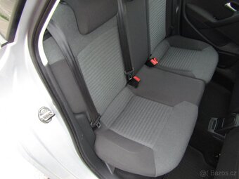 Volkswagen Polo 1.2 12V , 51 kW benzín, 2011 - 9