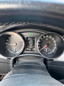 Škoda Superb 2 2.0 TDI 103 kw 6 kvalt rv. 2010 - 9