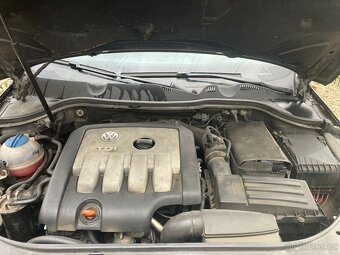 Passat B6 2.0 TDI 103 kW - 9