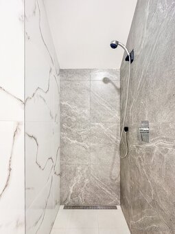 Pronájem atelieru 2+kk, 37 m2 - Praha 8 - Karlín - 9