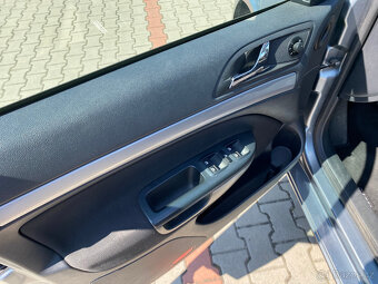 Škoda Octavia 2.0TDI 103kw 4x4 2012 - 9