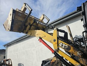 Dily na CAT 432 2022r. - 9