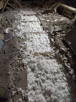 Foukaná i pěnová stříkaná izolace a Anhydrit Morava - 9
