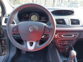 Renault Mégane 1.9 dCi 96 kW - 9