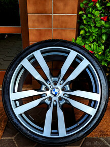 alu R22 5x120, senzory tlaku, letné pneu, BMW X5, X6 - 9