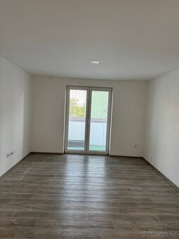 Pronájem bytu 2+kk po rekonstrukci – Uherský Brod - 9
