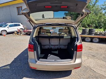 Volkswagen TOURAN 2,0TDI 103KW HIGHLINE - 9