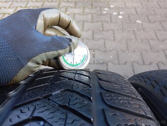 215/55/18 zimní pneu pirelli - 9