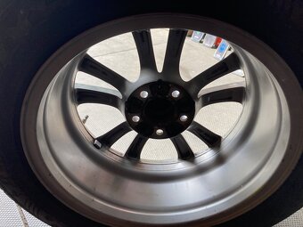 Alu kola BMW 5 G30 G31 17" 5x112 zimní DUNLOP 225/55R17 - 9