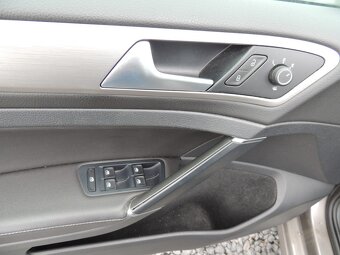 VW Golf Combi 1.4TSi,90kw,2015,ČR,153000km,-21%DPH - 9