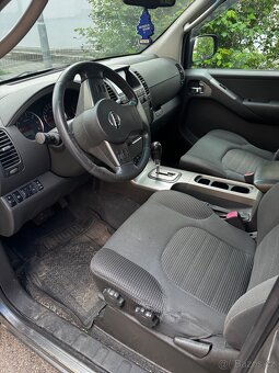 Nissan Pathfinder - 9
