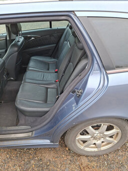 Prodám Mercedes Benz W211 kombi 320cdi rok výroby 2004 - 9