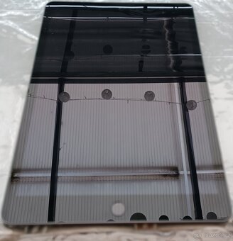 Apple iPad 8 gen. / 32GB Uložiště / 3GB RAM / LCD 10.2" - 9