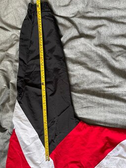Červená větrovka Nike Windbreaker - 9