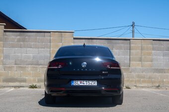 Volkswagen Passat 2.0 TDI 4Motion DSG /AJ NA SPLATKY/ - 9