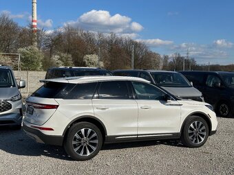 Lincoln CORSAIR AWD 2022 2,0 Benzín 253k 1.Majitel - 9