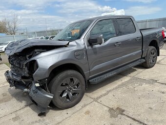 Ford F-150 Elektro 2024 Lightning LARIAT - 9