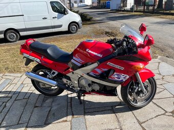 Kawasaki ZZR 600 - 9