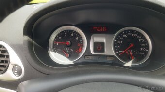 Prodám,Renault Clio combi benzín 1,2 55kw r.v.2012 - 9