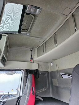Lesovůz - odvozní souprava na dřevo, Volvo, klanicový návěs. - 9