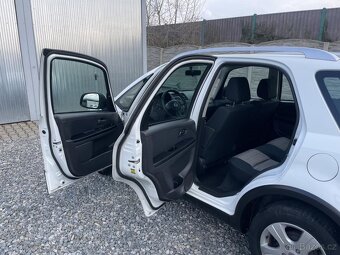 Fiat Sedici 1.6i 16v LIFE 4x4 LPG VÝHŘEV - 9