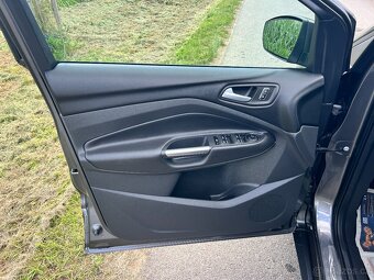 ►FORD KUGA 2.0TDI 110KW INDIVIDUAL XEN-LED-NAVI-KAMERA-TAŽNÉ - 9