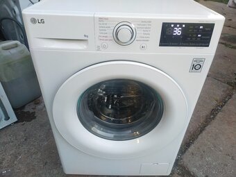 Prodám plně funkční digitální pracku značky LG--9 kg--DOVEZU - 9
