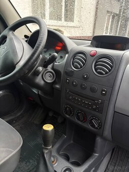 CITROËN BERLINGO 1.6 i 16V BENZÍN – KLIMA, TAŽNÉ - 9