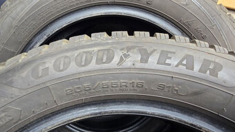 Zimní pneu 205/55/16 Good Year - 9