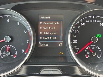 Volkswagen Touran 1,5 TSI DSG Highline 7míst - 9