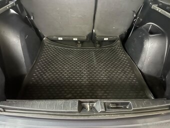Mitsubishi Outlander 2.0did - 9