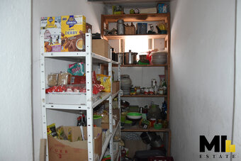 Prodej rodinného domu 378 m², pozemek 1 660 m², Bartošovice - 9