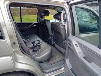 Nissan pathfinder 2,5dci - 9