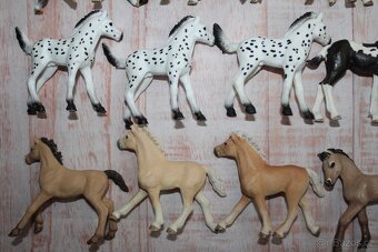 Figurky koní Schleich 6 - 9