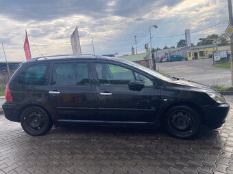 Peugeot 307 1.6 HDI. Rok 2005. 7 místné, tažné, klima - 9