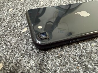 Apple iPhone SE (2020), 128GB Black - 9