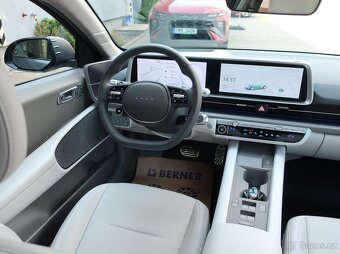 Hyundai IONIQ 6 77kWh 4x4 PREMIUM PANORAMA DPH ZÁRUKA - 9