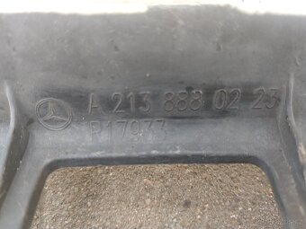 Mercedes benz W213 AMG - použity přední nárazník - 9