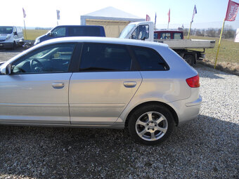 Audi A3 1.6i 75Kw Sportback - 9