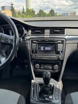 Škoda Superb 2.0 TDI 125kW / Keyless / Vyhř. sklo + sedačky/ - 9
