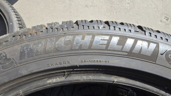 Zimní pneu 225/45/18 Michelin - 9