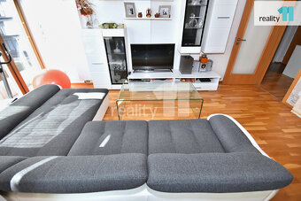 Pronájem světlého vybaveného bytu 3+kk 86 m2, dvě terasy, ga - 9