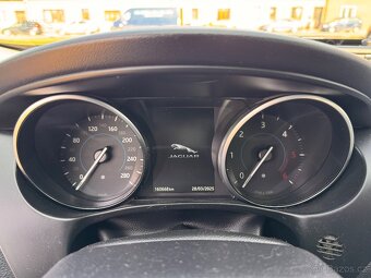 Jaguar XE 132kw, 2016 HSE max vybava 19” alu - 9