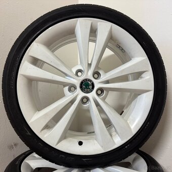 ŠKODA OCTAVIA RS 5x112 R18 ET51+LETNÍ 225/40R18 4m - 9