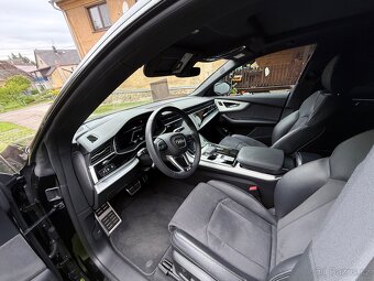 Rok 2023 Audi Q8 3.0 45 TDI Quattro S line - 9