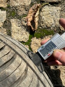 Letní kola Opel Corsa D 185/70 R14 s poklicemi - 9