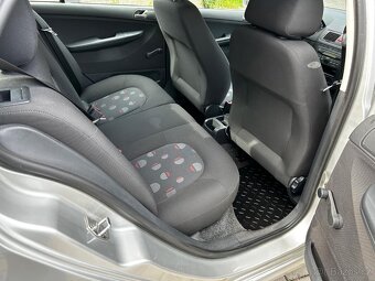 Škoda Fabia 1.4 16V 55kW KLIMA - 9