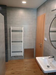 Pronájem komerčních prostor - Vsetín, ul.4.května - 9