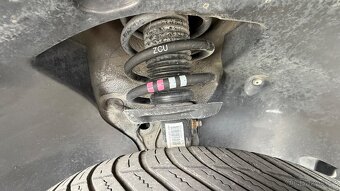 Škoda Yeti //1.2TSi//77kW//STYLE//BEZ KOROZE// - 9