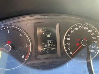 VW Transporter T5 2.0tdi, 75kw, 9 míst, 2012 - 9